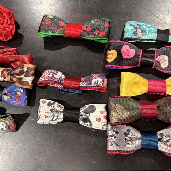 (Bag #3) Harveys lot of 11 bows (5 original & 8 custom made) - Picture 2 of 3